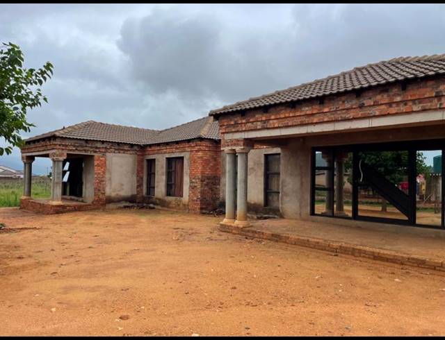 4 BEDROOM HOUSE FOR SALE IN MADIBA